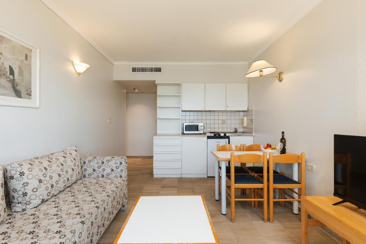 Residence Beach Hotel Нетания Экстерьер фото