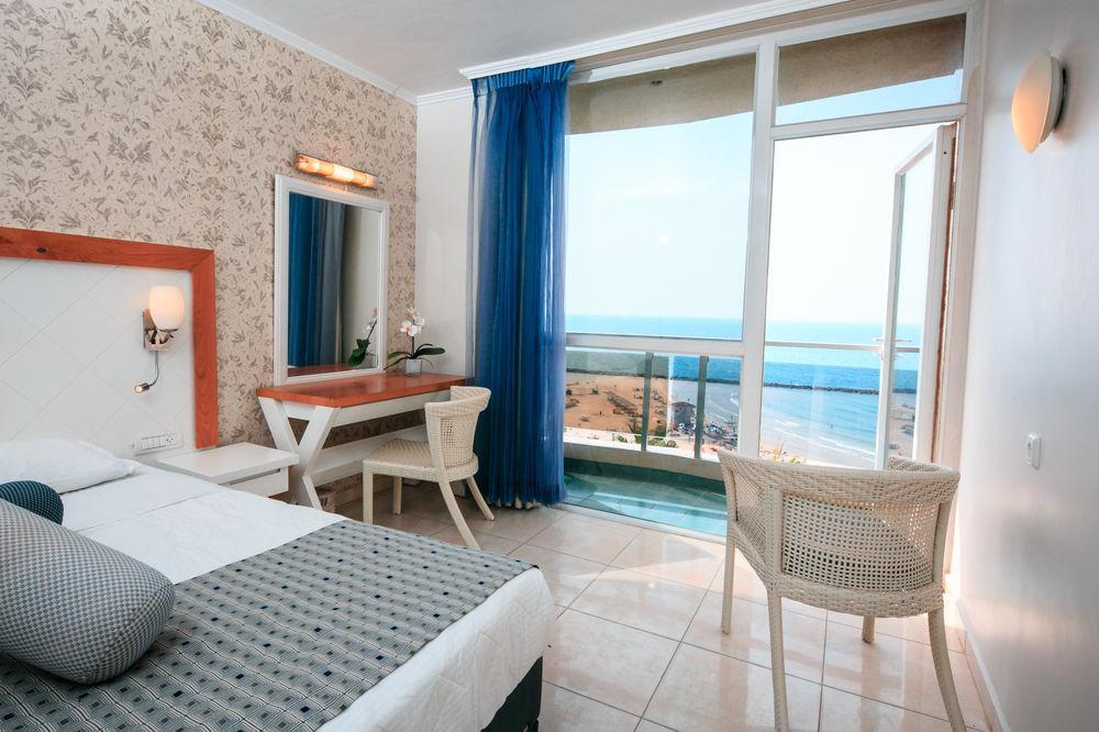 Residence Beach Hotel Нетания Экстерьер фото