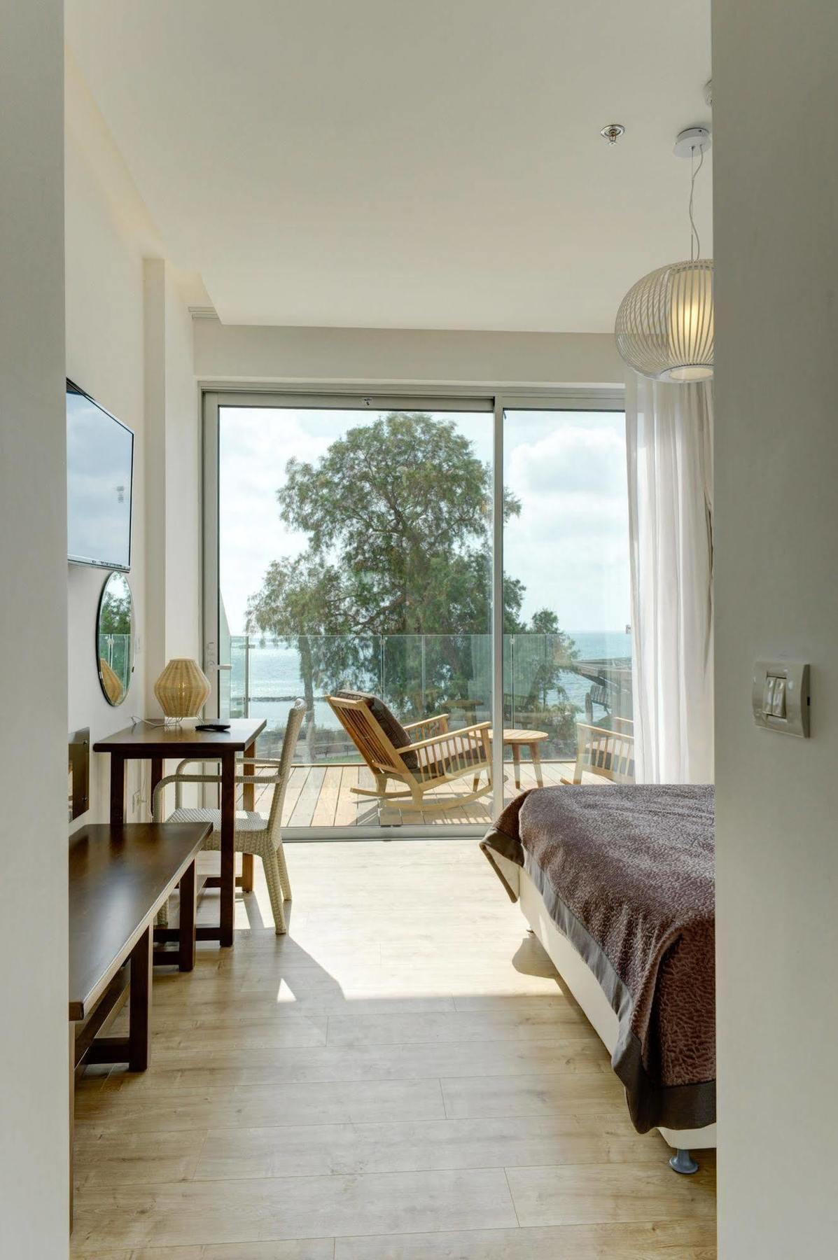 Residence Beach Hotel Нетания Экстерьер фото